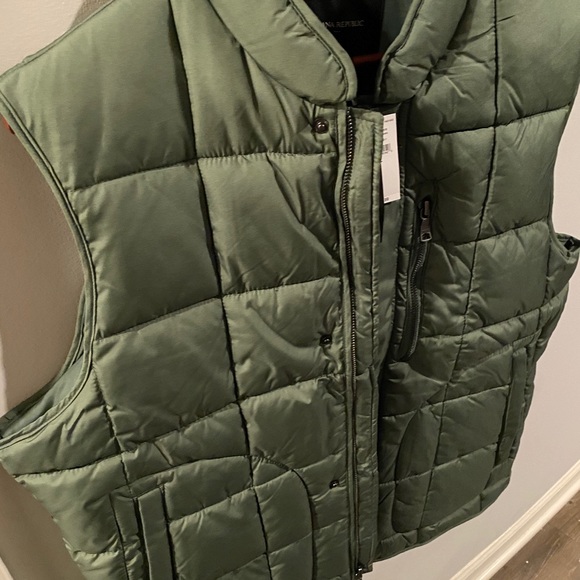 Banana Republic Vest - Picture 2 of 3